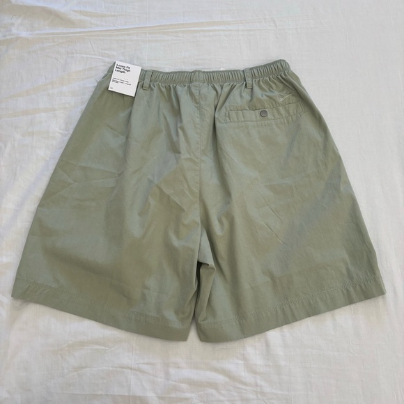 Nike Life Woven Camp Short Casual Light Green FN3216 370 Men’s Size XL - Picture 2 of 6